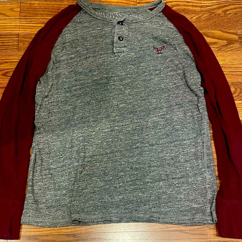 American Eagle long sleeve